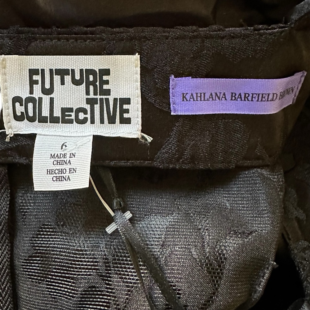 Future Collective Women’s Puff Short Sleeves Cropped Blouse Black Size 6 NWT - Picture 5 of 7